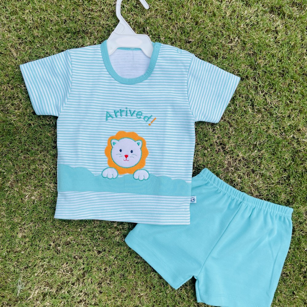 T-shirt & shorts set