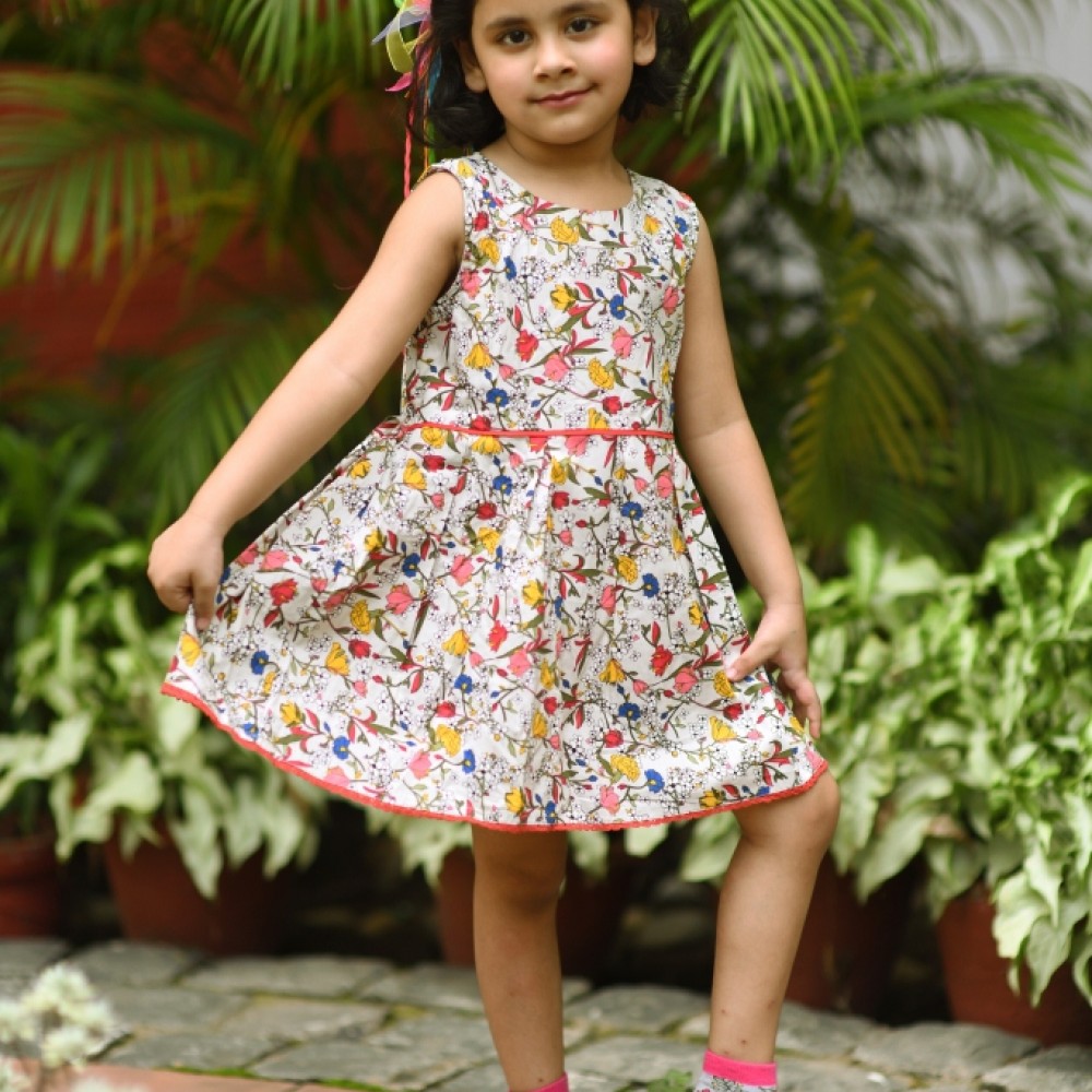 FLOWER PRINT FIT AND FLARE FROCK- BEIGE